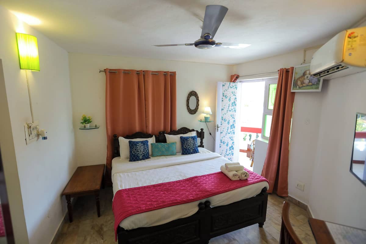 Executive Room | 1 bedroom, individually furnished, desk, soundproofing