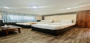 Quarto casal luxo | Wi-Fi de cortesia, roupa de cama