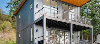 Beach Access, Chef’s Kitchen, Rain Shower, Peloton