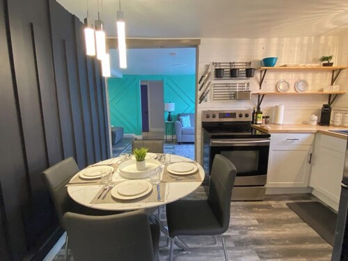 Adventure Haven – Hot Tub & Quidi Vidi Charm