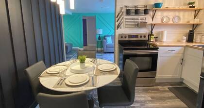 Adventure Haven â Hot Tub & Quidi Vidi Charm