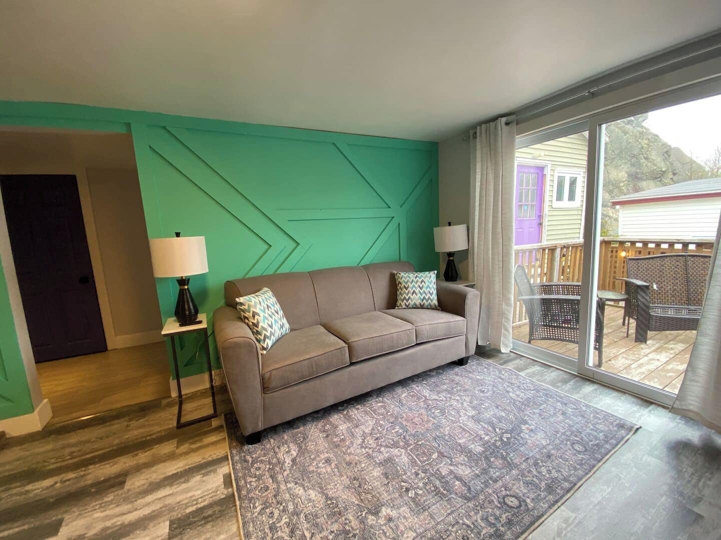 Smart TV, fireplace, offices