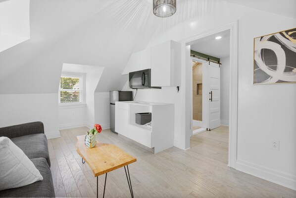 Luxury Studio Suite - Cozy Comfortable and Quiet Suites FT (Philadelphia)