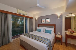 客房内保险箱、熨斗/熨衣板、免费 WiFi、床单