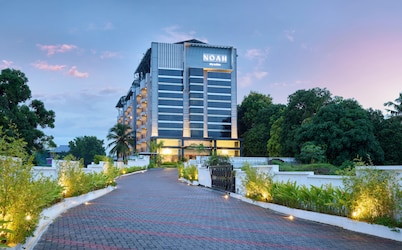 Noah Sky Suites