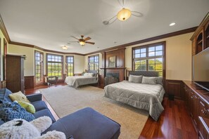 7 bedrooms, desk, iron/ironing board, travel crib - 12,000 SF Mansion w/Pool & Lakeview (Morris)