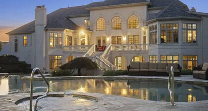 12,000 SF Mansion w/Pool & Lakeview