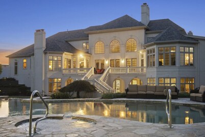 12,000 SF Mansion w/Pool & Lakeview