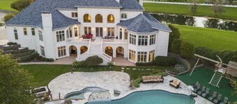 12,000 SF Mansion w/Pool & Lakeview