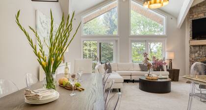 Deer Valley Delight by AvantStay | Indoor Hot Tub, Deer Valley Resort Ski Access