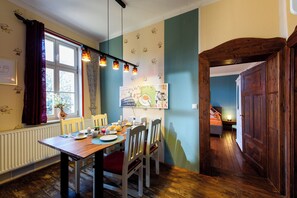 Dining - "On cloud nine" in harmony and color (Quedlinburg)