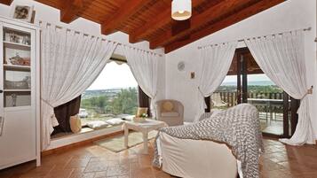 3 kamar tidur, Wi-Fi gratis, dan seprai linen