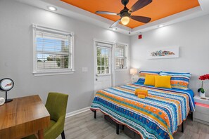 1 bedroom, desk, iron/ironing board, WiFi