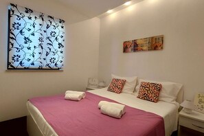 1 bedroom, WiFi, bed sheets - New modern holiday flat for 3 in Rovinjsko Selo (Rovinjsko Selo)