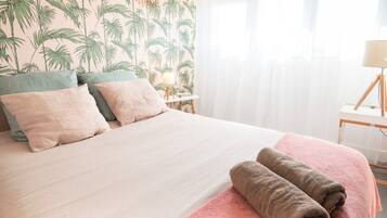 5 chambres, fer et planche à repasser, lit parapluie, Wi-Fi gratuit