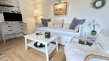 1 habitación, tabla de planchar con plancha, wifi gratis y ropa de cama