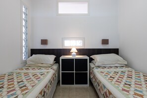1 bedroom, free WiFi, bed sheets - Holiday Apartment "Sunny One Bedroom" with Sea View & Wi-Fi (Malaga)