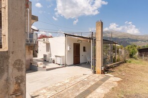 Exterior - Holiday Home "Villetta Nzina" with Private Garden (Castellammare del golfo)