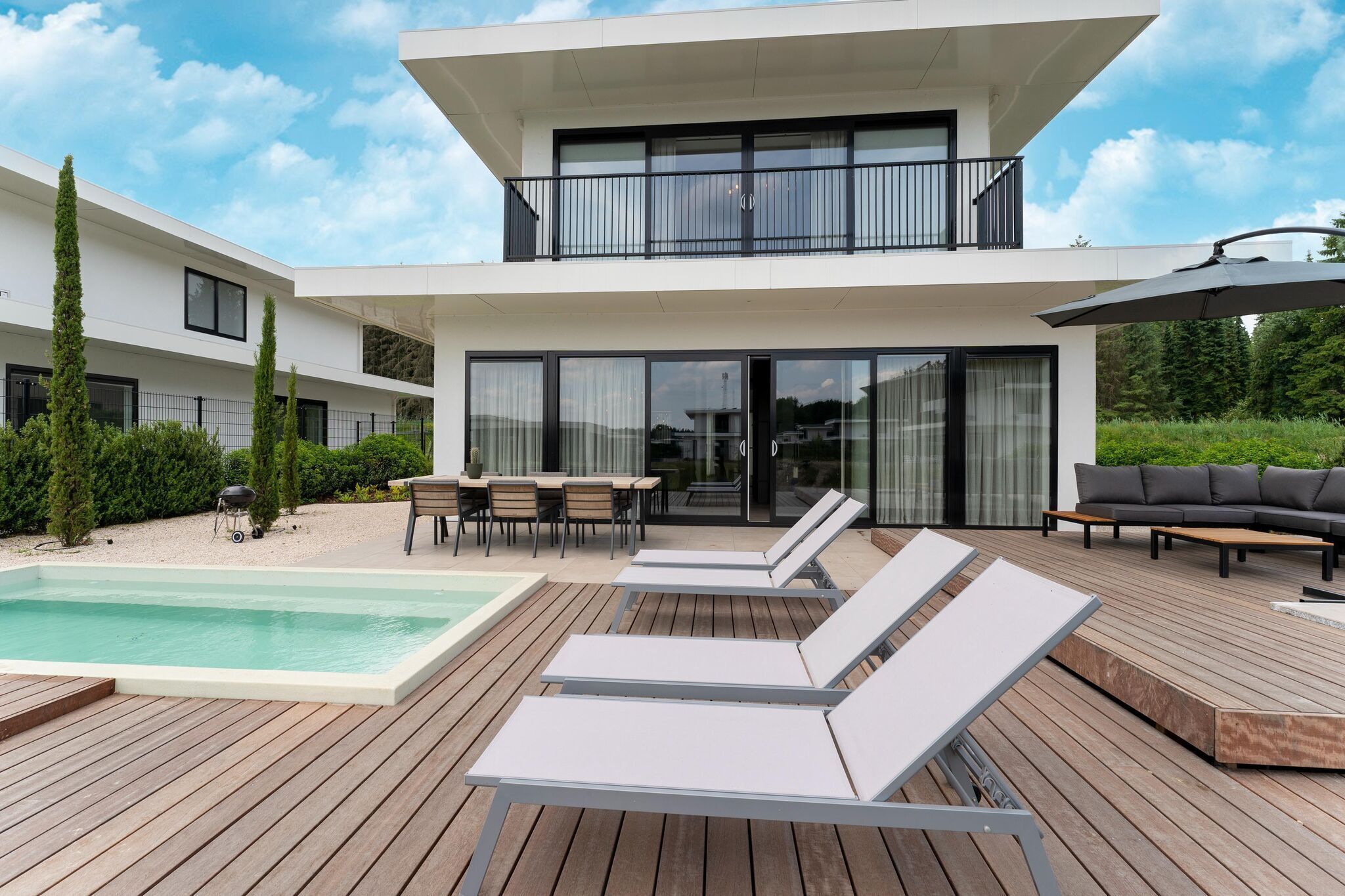 Villa with sauna and heated pool near Harderwijk