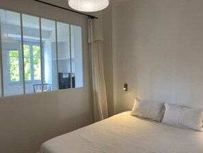 1 camera, Wi-Fi gratuito, lenzuola