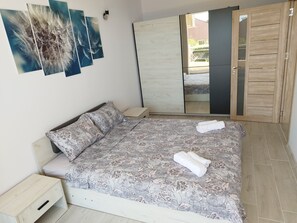 1 chambre, fer et planche à repasser, Wi-Fi, draps fournis