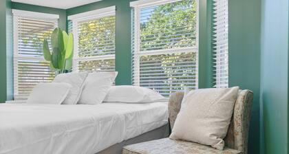 Cozy Comfortable and Quiet Suites