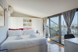 1 chambre, fer et planche à repasser, Wi-Fi gratuit, draps fournis