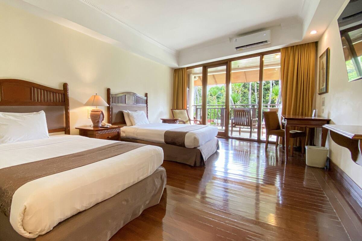 Deluxe Twin | 1 bedroom, desk, iron/ironing board, free WiFi