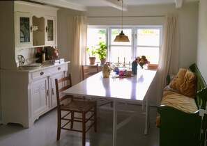 Dining - Landgrundstück im Dorf Flade auf Nordmors mit Blick auf den Limfjord (Nykøbing Mors)