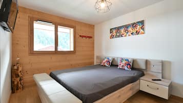 2 slaapkamers, een strijkplank/strijkijzer, gratis wifi, beddengoed