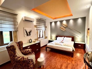 2 slaapkamers, een strijkplank/strijkijzer, gratis wifi, beddengoed