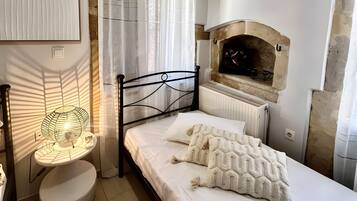 2 makuuhuonetta, silitysrauta/-lauta, ilmainen Wi-Fi, vuodevaatteet