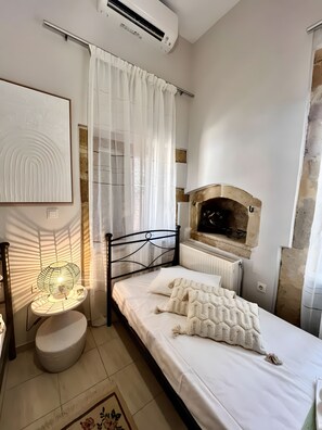 2 عدّة غرف نوم ومكواة/لوح كي وواي فاي مجانًا وملاءات أسرّة