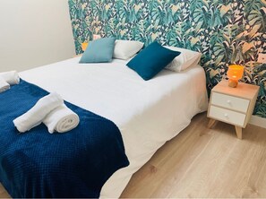 2 bedrooms, iron/ironing board, travel cot, free WiFi