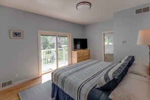 4 chambres, bureau, Wi-Fi gratuit, draps fournis