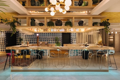 Bar (en la propiedad)
