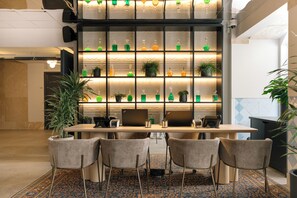 フロント