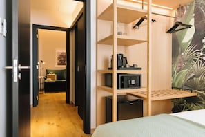 1 bedroom, minibar, in-room safe, laptop workspace