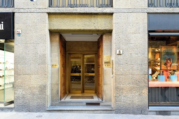 Exterior - Domus Uffizi (Florence)