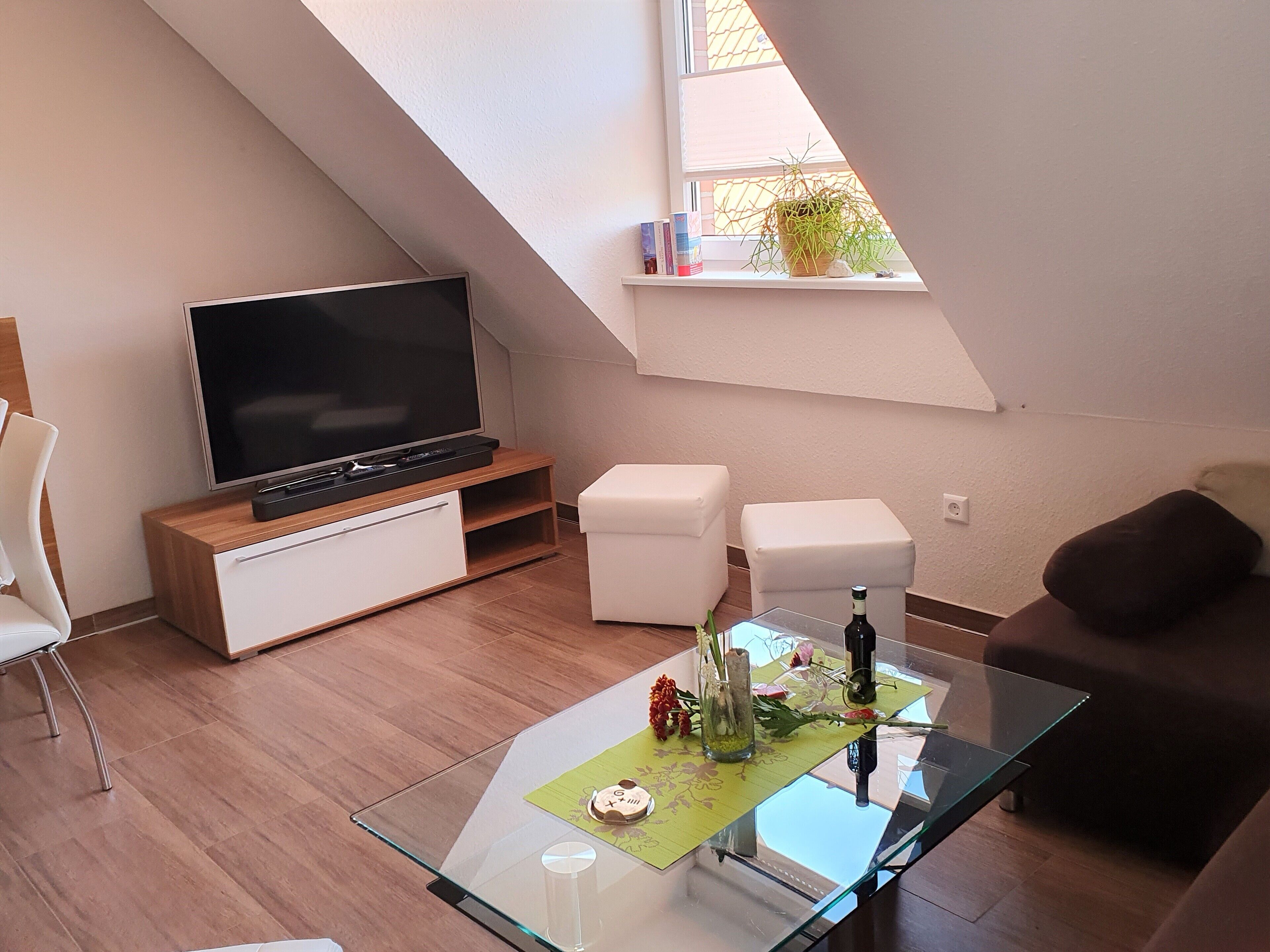 Moderne Ferienwohnung Zentral In Norddeich Für Bis 4 Pers. + Baby - 2 Badezimmer - Norden