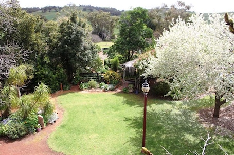 Property grounds. The Inn @ Katrine Steading