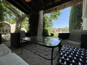 Living area - Mas Millésime (Mas-Blanc-des-Alpilles)