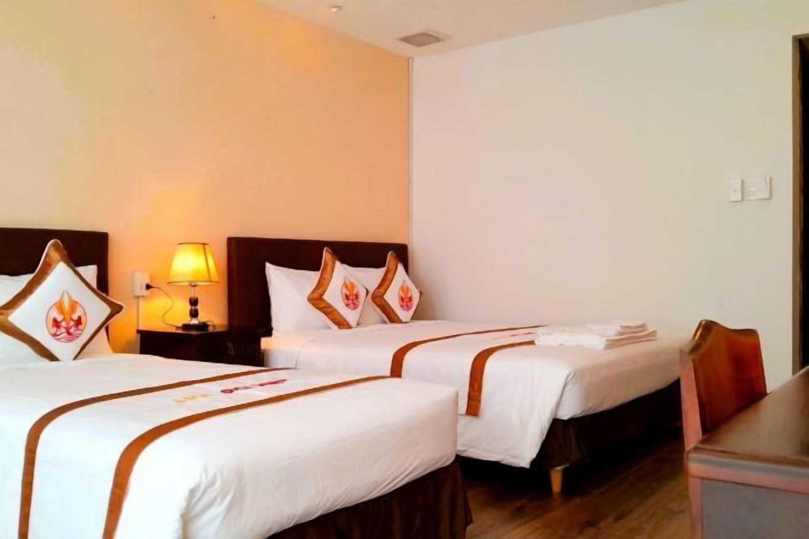 Minibar, desk, laptop workspace, blackout curtains