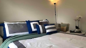 4 slaapkamers, een strijkplank/strijkijzer, wifi, beddengoed
