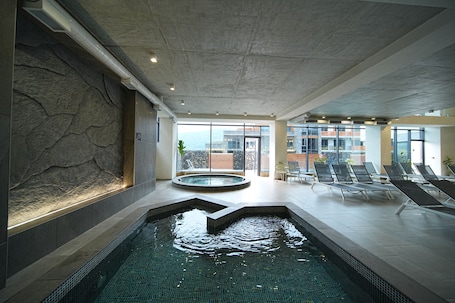 ์ค๋ด ์์์ฅ, ์์ฆ๋ณ๋ก ์ด์๋๋ ์ผ์ธ ์์์ฅ