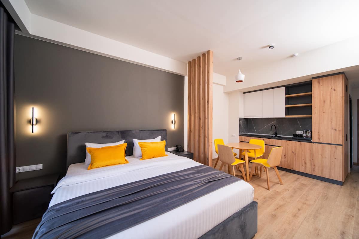 Studio Deluxe, 1 phòng ngủ, không hút thuốc | 2 phòng ngủ, bộ đồ giường cao cấp, két bảo mật tại phòng