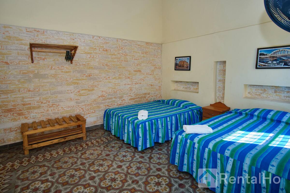 1 habitación, ropa de cama de alta calidad y minibar
