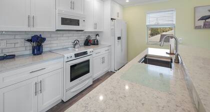 Surf Crest 36 -3 Bed, 2 Bath Pet Friendly Beachside cottage with community pool