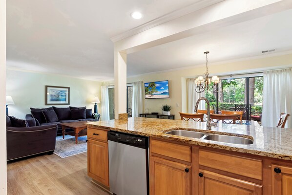 المنشأة من الداخل