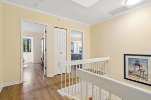 Interior - Sea Pines Golf Course Views, Pet Friendly, Bike to Beach! (Hilton Head Island)